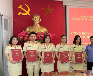 Lễ công bố và trao Quyết định bổ nhiệm Kiểm sát viên